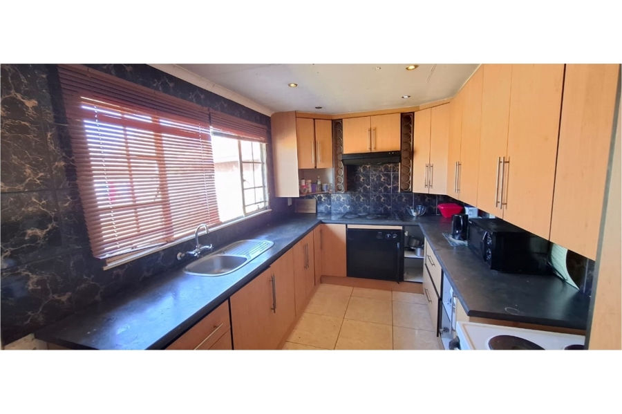 3 Bedroom Property for Sale in Bronville Free State